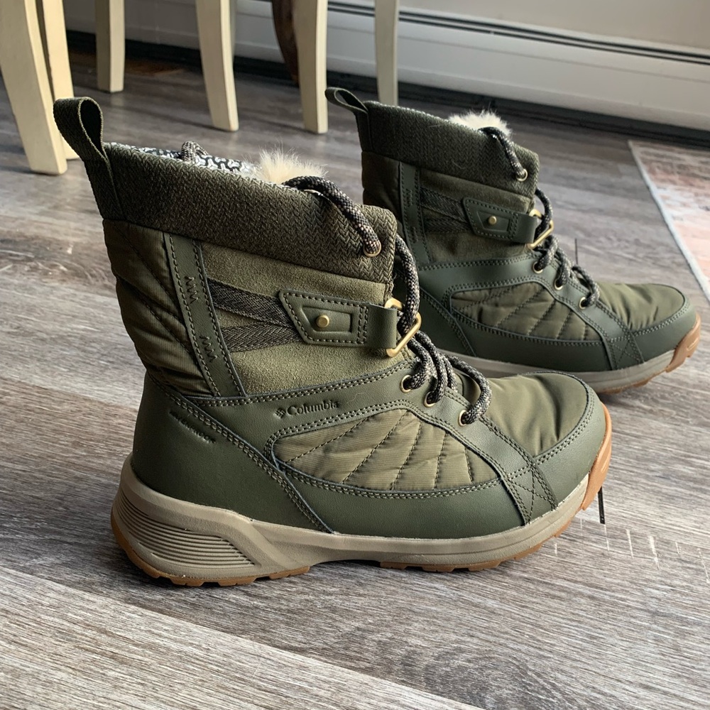 Columbia Olive Green Winter Boots